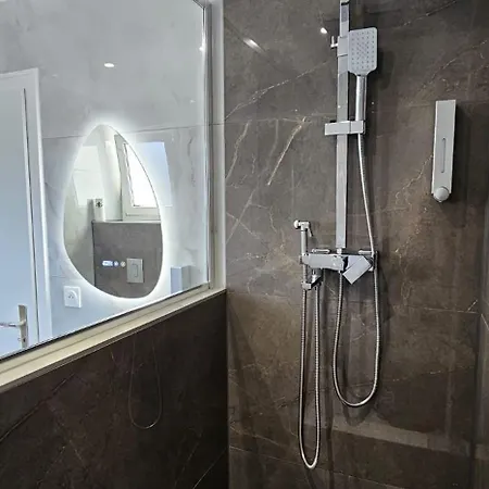 Standing & Confort - Parking Prive Appartement *